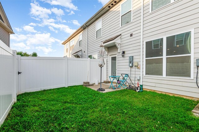 414 Manor Row, Pleasant View, TN 37146 - back of house with a fenced backyard