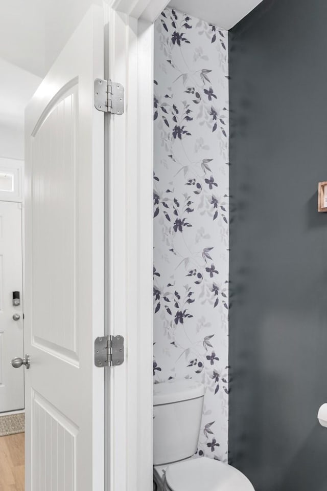 2400 Kaycee Ct, Lebanon, TN 37087 - bathroom with wood finished floors and wallpapered walls