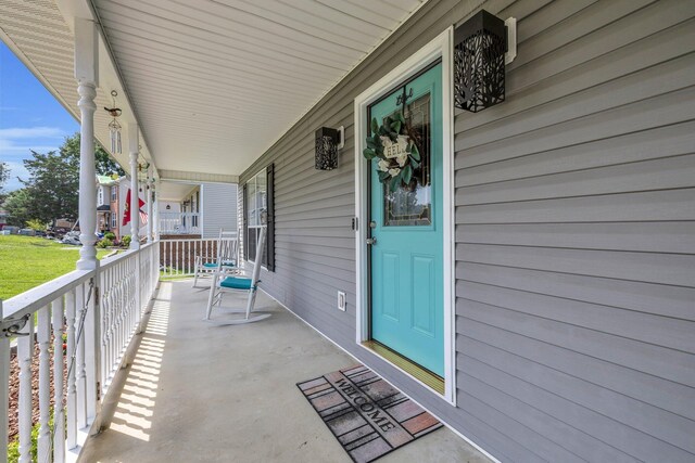 1128 Tiftonia View Rd, Chattanooga, TN 37419 - doorway to property featuring a porch