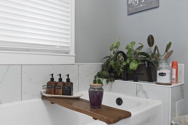70 Nancy Ave, Cadiz, KY 42211 - bathroom view of tasteful backsplash and a tub