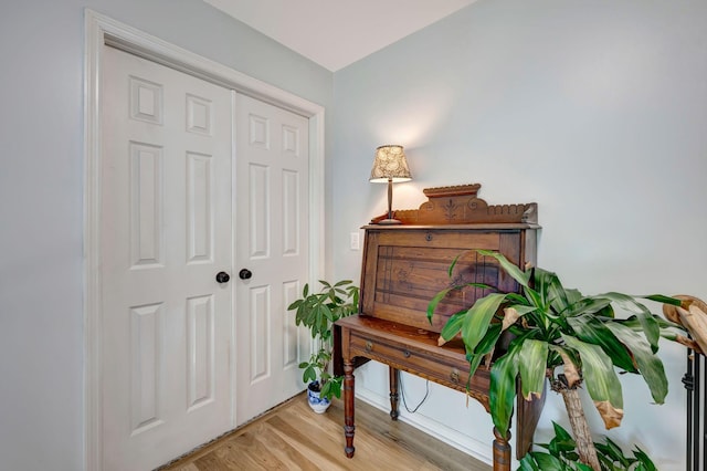 206 Stillcreek Dr, Franklin, TN 37064 - foyer featuring wood finished floors