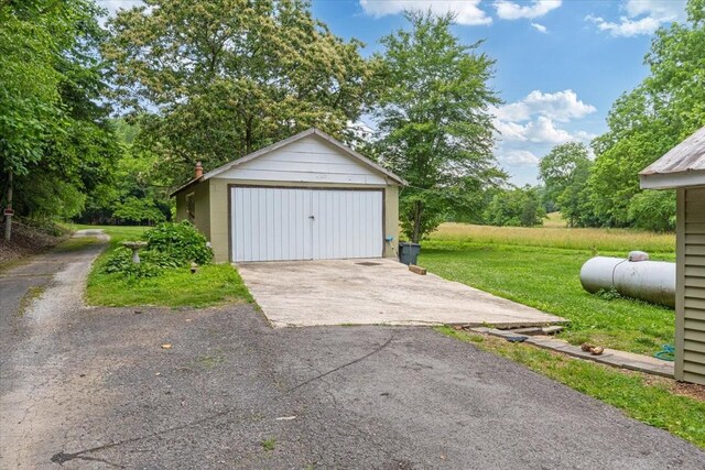 49 Je Sartain Rd, Manchester, TN 37355 - view of detached garage