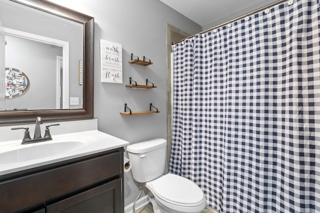 1148 Folly Beach Dr, Clarksville, TN 37042 - bathroom featuring vanity and curtained shower