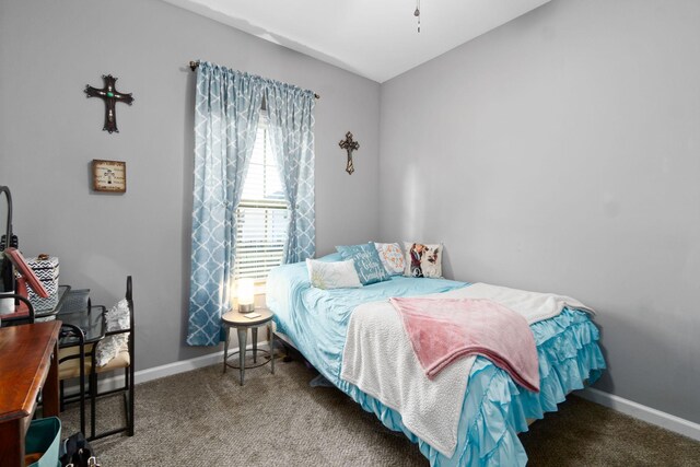 1148 Folly Beach Dr, Clarksville, TN 37042 - bedroom featuring carpet floors and baseboards