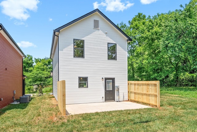 198 Cave St Unit C, Clarksville, TN 37042 - rear view of house featuring a patio area and a yard