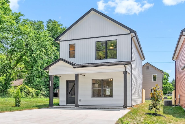 198 Cave St Unit C, Clarksville, TN 37042 - modern farmhouse style home featuring a porch