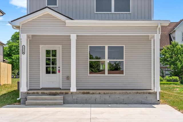 198 Cave St Unit A, Clarksville, TN 37042 - entrance to property featuring a porch and board and batten siding