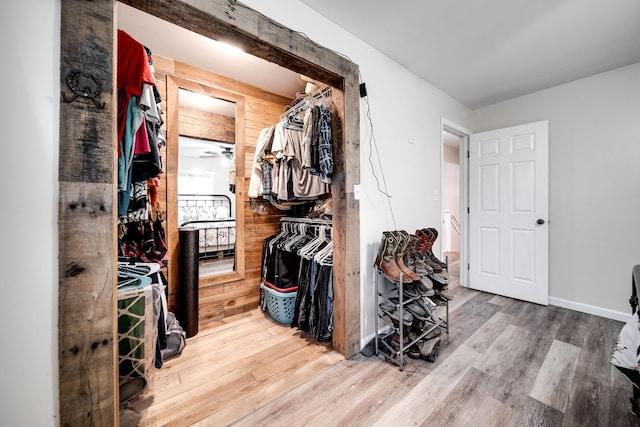 3037 Tunnel Rd, Westmoreland, TN 37186 - spacious closet featuring wood finished floors