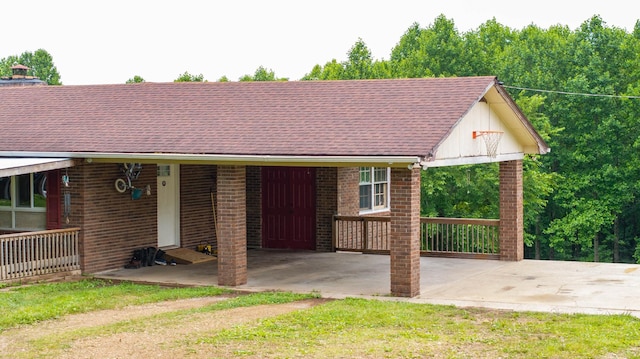 3037 Tunnel Rd, Westmoreland, TN 37186 - view of front of house with brick siding