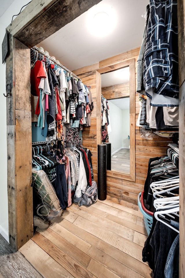 3037 Tunnel Rd, Westmoreland, TN 37186 - spacious closet featuring hardwood / wood-style floors