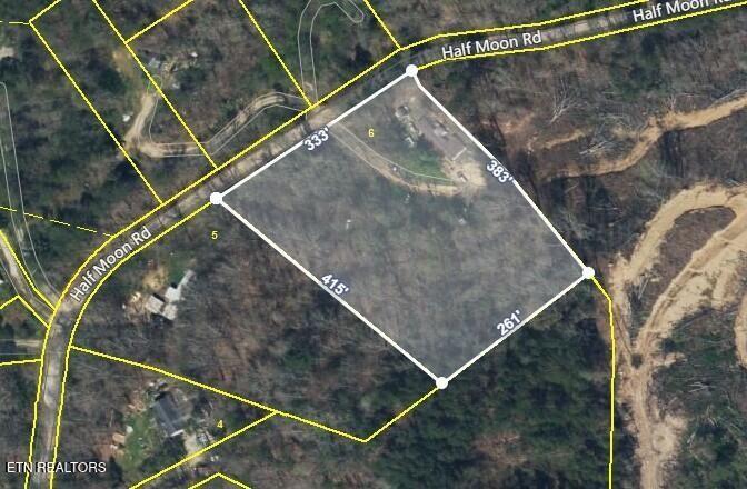 490 Half Moon Rd, Oliver Springs, TN 37840