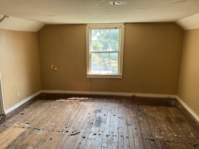 421 Hickman St, Columbia, TN 38401 - additional living space with hardwood / wood-style floors and lofted ceiling
