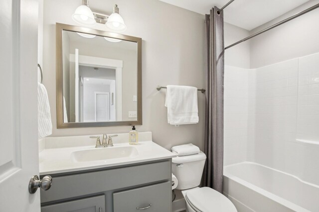 2016 Oliver Dr, Mount Juliet, TN 37122 - bathroom with vanity and shower / bath combination with curtain