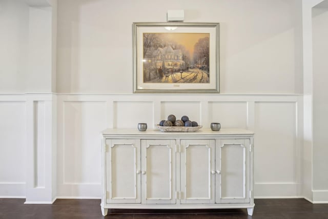2016 Oliver Dr, Mount Juliet, TN 37122 - detailed view of a decorative wall, a wainscoted wall, and wood finished floors