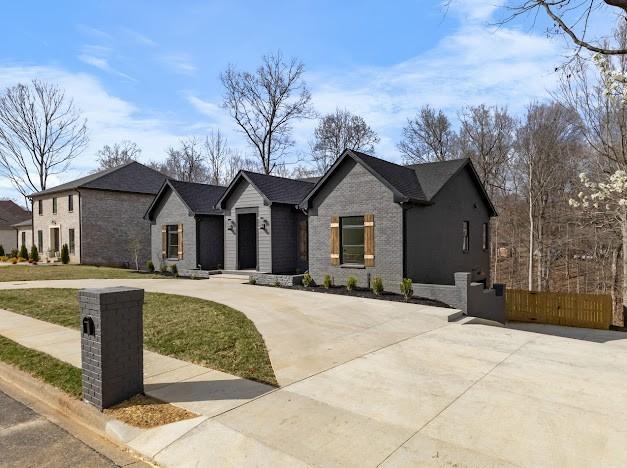2549 Everwood Ct, Clarksville, TN 37043 - photo 7