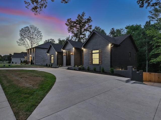 2549 Everwood Ct, Clarksville, TN 37043 - photo 2