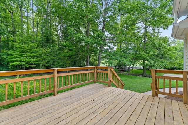 3604 Gentry Station Dr, Signal Mountain, TN 37377 - wooden terrace with a yard