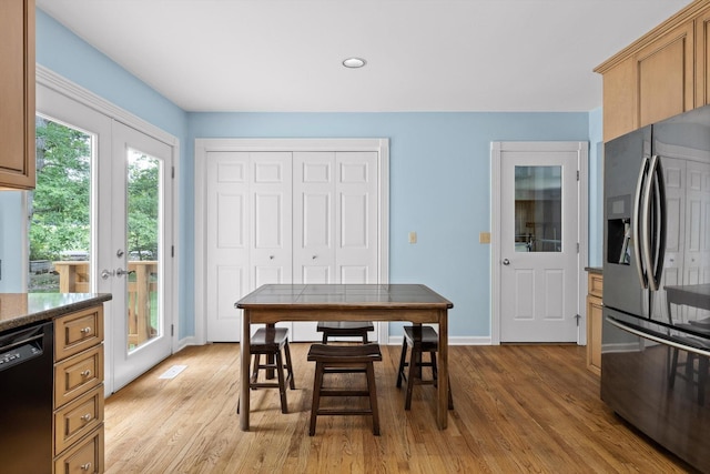 3604 Gentry Station Dr, Signal Mountain, TN 37377 - dining area featuring light wood finished floors and recessed lighting