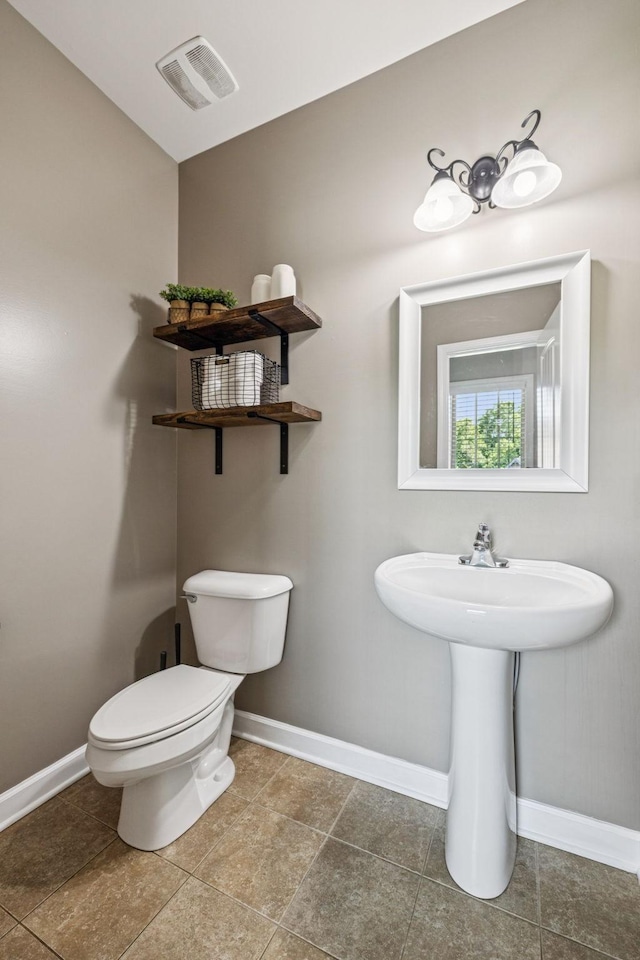 1005 Rudder Dr, Spring Hill, TN 37174 - half bath featuring baseboards