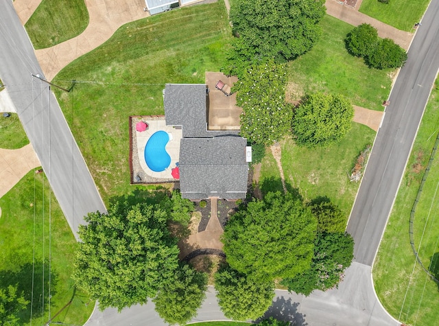 101 Spring Creek Trl, Hendersonville, TN 37075 - aerial view of a pool