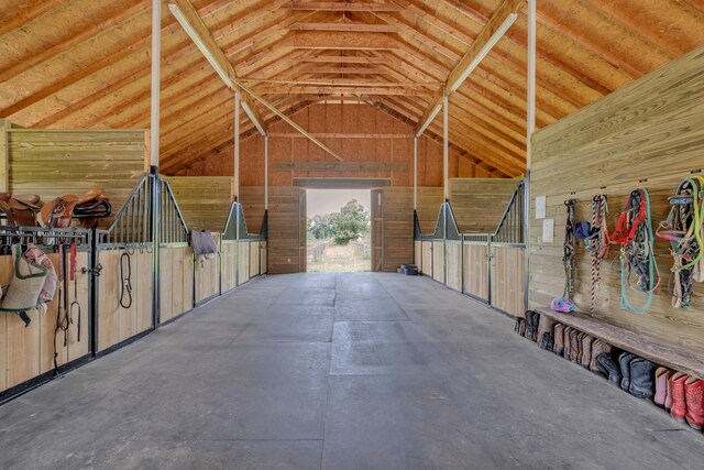 2600 Clanton Rd, Lawrenceburg, TN 38464 - view of horse barn
