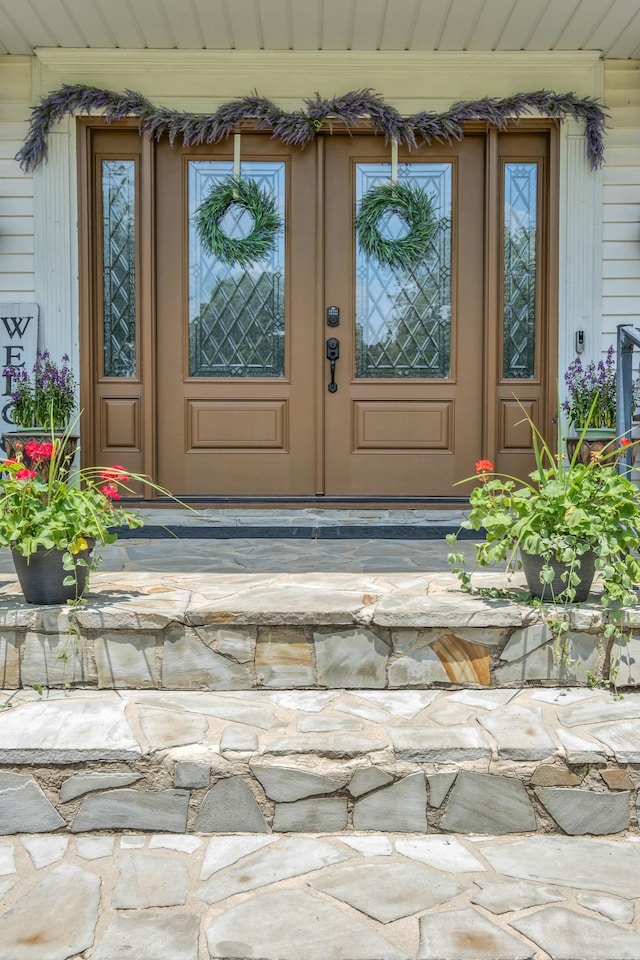 2600 Clanton Rd, Lawrenceburg, TN 38464 - entrance to property with a porch
