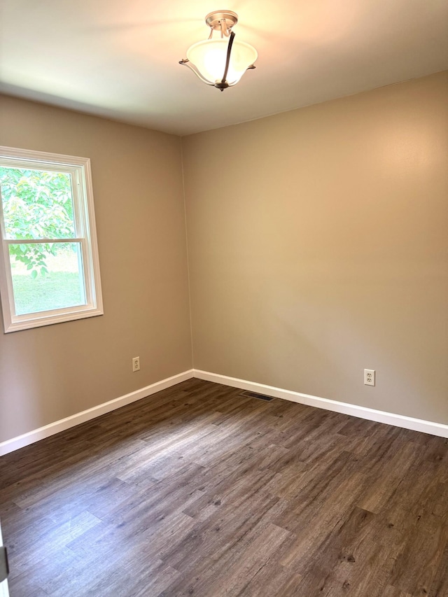505 Edison St W, Fayetteville, TN 37334 - photo 4