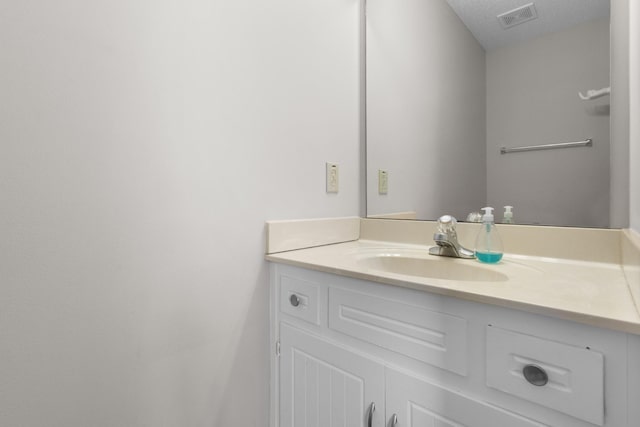739 Carmack Ct, Clarksville, TN 37042 - bathroom featuring vanity