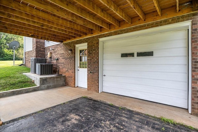 5455 Bales Rd, Cunningham, TN 37052 - garage featuring driveway