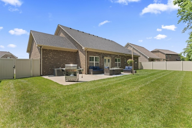 239 Mcclaran Pl, Murfreesboro, TN 37129 - rear view of house featuring an outdoor living space, a patio area, and a fenced backyard