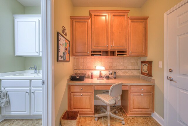 507 Bugler Rd, Mount Juliet, TN 37122 - office with a sink and built in study area