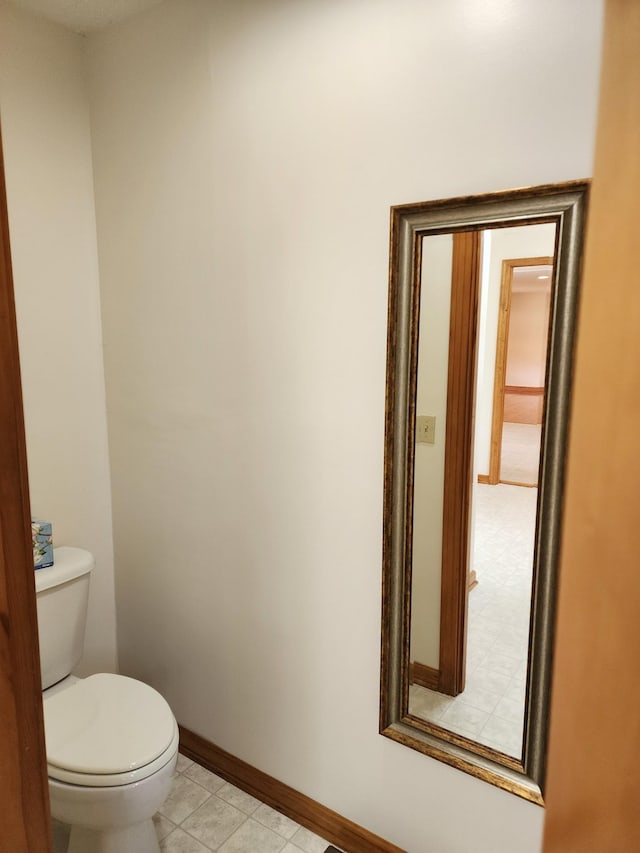 1036 Old Bottom Rd, Lafayette, TN 37083 - bathroom featuring baseboards and tile patterned floors