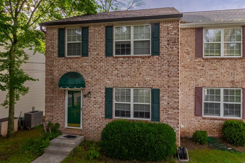 3005 Baby Ruth Ln, Antioch, TN 37013 - view of front of house with brick siding