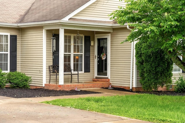 536 Deer Path, Gallatin, TN 37066 - entrance to property with roof with shingles