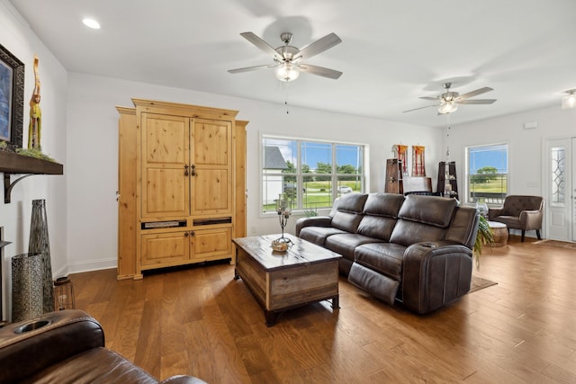 2968 Kirkwood Rd, Clarksville, TN 37043 - living room with a ceiling fan, plenty of natural light, dark wood finished floors, and recessed lighting