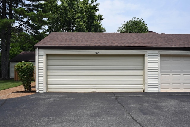 4861 Quail Run, Old Hickory, TN 37138 - view of garage