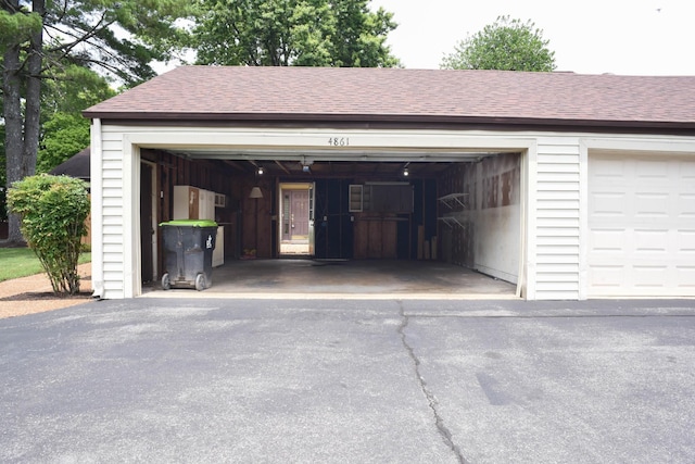 4861 Quail Run, Old Hickory, TN 37138 - view of garage