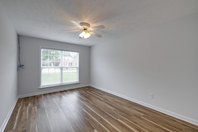 3216 Vestry Ave, Murfreesboro, TN 37129 - empty room with a ceiling fan, dark wood-style flooring, and a textured ceiling