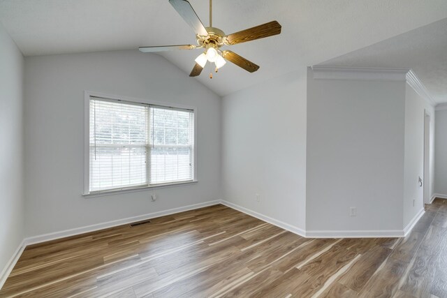 3216 Vestry Ave, Murfreesboro, TN 37129 - unfurnished room with wood finished floors, a ceiling fan, and vaulted ceiling