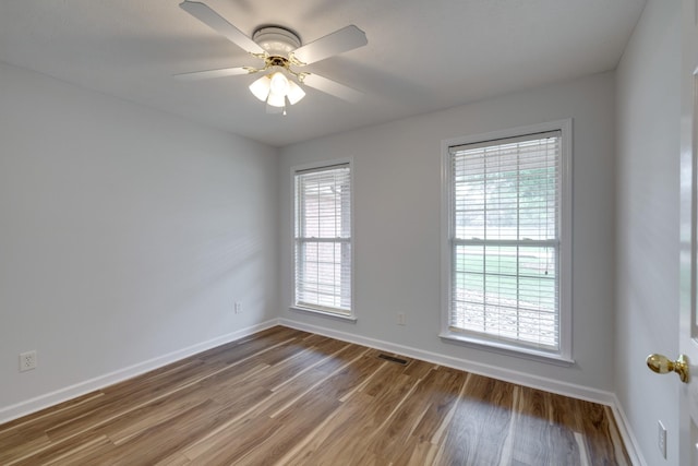 3216 Vestry Ave, Murfreesboro, TN 37129 - spare room featuring wood finished floors and ceiling fan