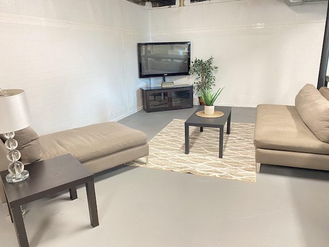2801 Denham Ave, Columbia, TN 38401 - living area featuring finished concrete floors