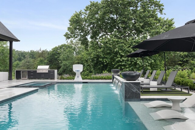 4896 Bethesda Rd, Thompsons Station, TN 37179 - view of swimming pool with a pool with connected hot tub and a grill
