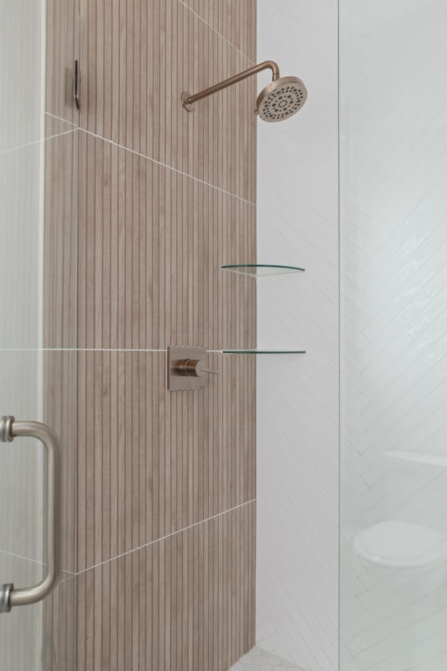 4896 Bethesda Rd, Thompsons Station, TN 37179 - bathroom featuring a tile shower
