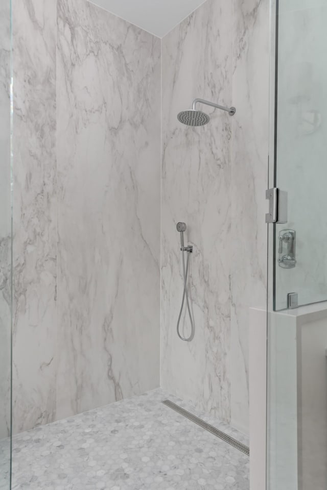 2455 Hidden River Ln, Franklin, TN 37069 - full bath with a marble finish shower