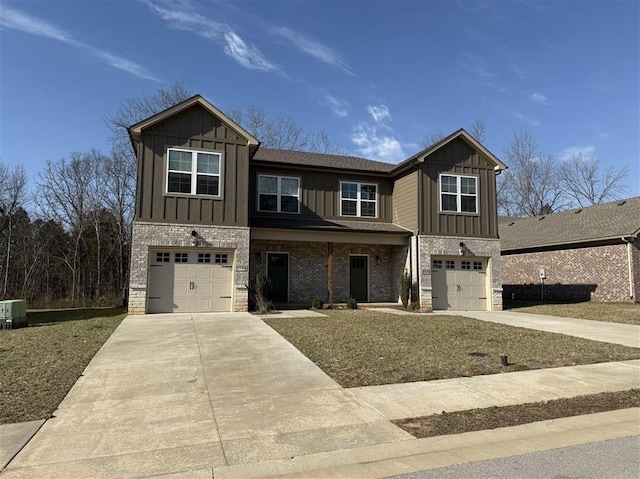 6530 Fortuna Ct, Bowling Green, KY 42104 - view of front of property with a garage, driveway, and board and batten siding