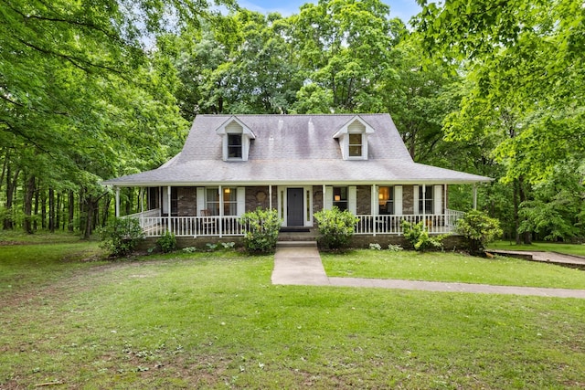 1830 Bradbury Rd, Adams, TN 37010 - view of front of house with a porch, a front lawn, and roof with shingles