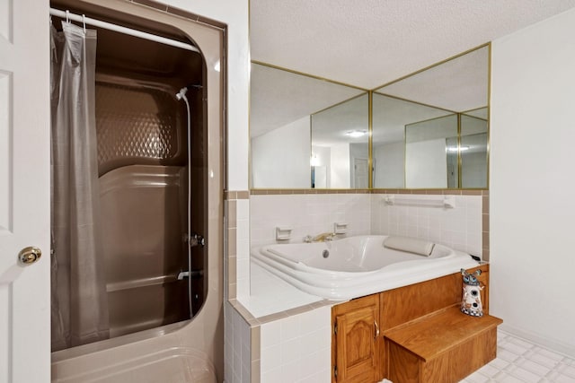 8663 Dog Branch Rd, Mount Pleasant, TN 38474 - bathroom featuring shower / tub combo with curtain