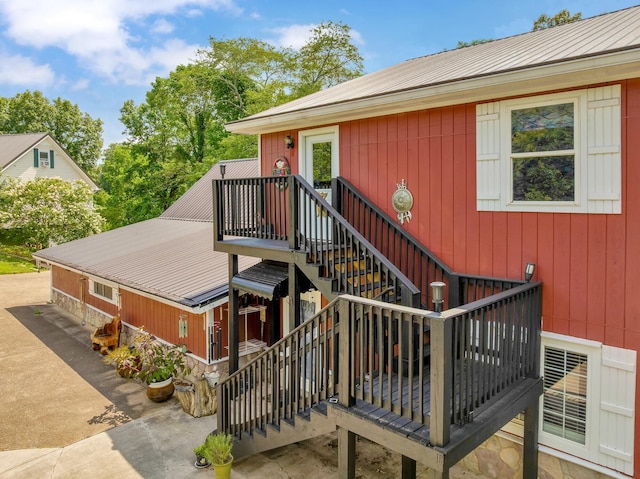 997 W 12th St, Chickamauga, GA 30707 - wooden terrace with stairs