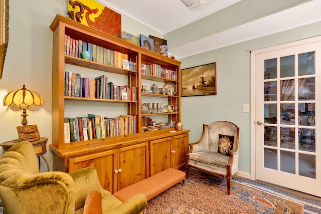 997 W 12th St, Chickamauga, GA 30707 - sitting room featuring ornamental molding