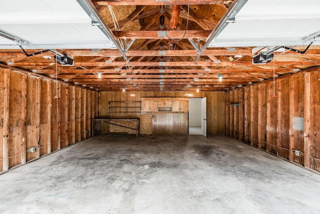 3046 Patton Branch Rd, Goodlettsville, TN 37072 - garage featuring a garage door opener
